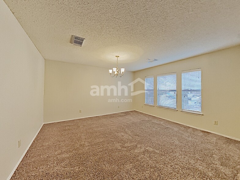 Building Photo - 438 Terra Cotta