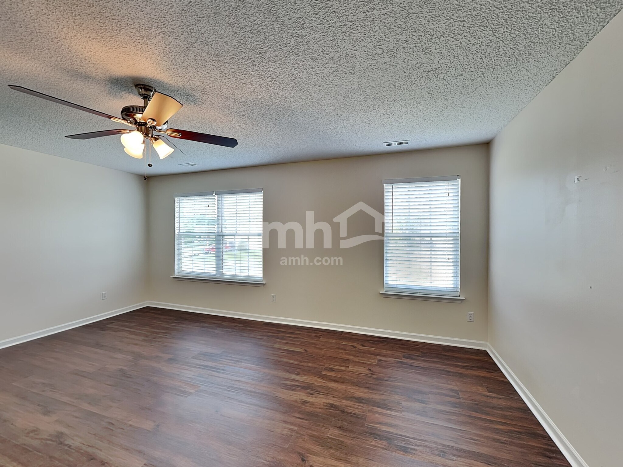 Building Photo - 4104 Hunters Trail Dr