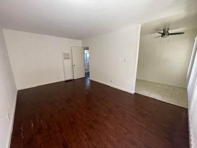 Interior Photo - i4315