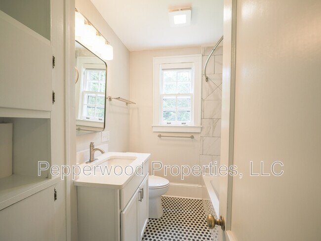 Building Photo - 771 Palmetto St