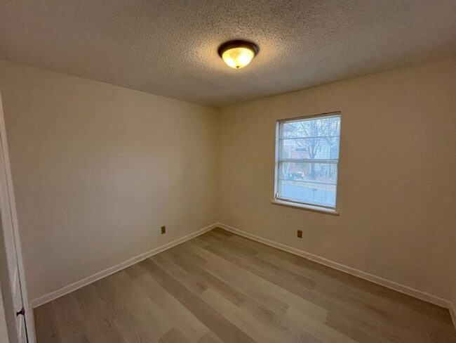 Building Photo - Nice 3 Bedroom 2 Bathroom House in Little Rock, Arkansas