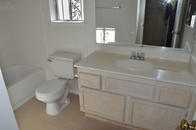 Building Photo - 3332 Mariner Bay St