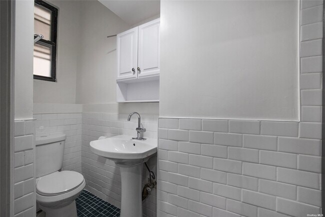 Building Photo - 86-22 Jamaica Ave