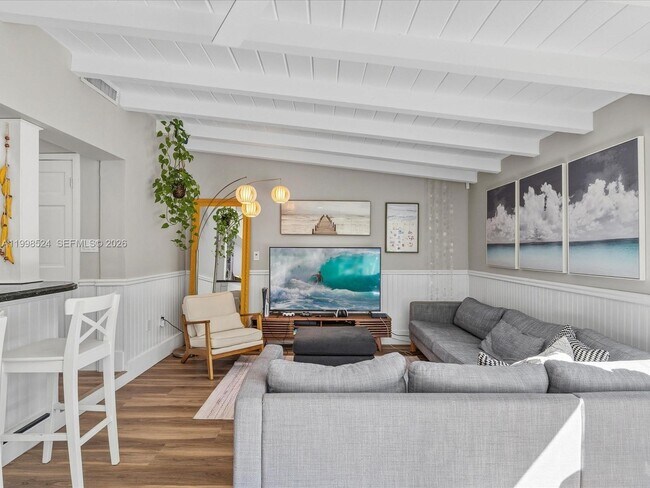 Building Photo - 2648 NE 26th Ave