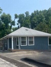 Building Photo - 18 Caribbean Ct