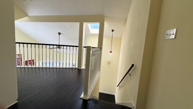 Building Photo - 1208 Normans Woods St