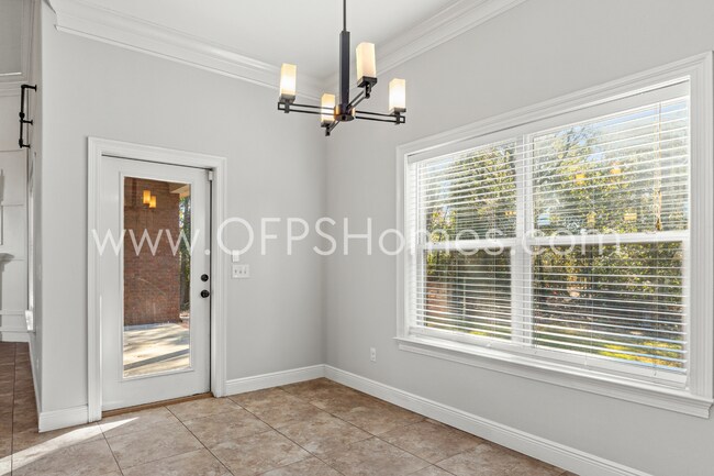 Building Photo - 120 Lake Merial Blvd