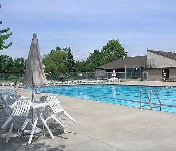 Building Photo - 767 Robin Rd