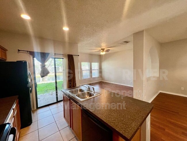 Building Photo - 5285 Brighton Park Ln