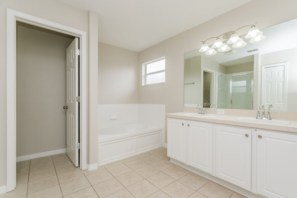 Building Photo - 3810 Braemere Dr