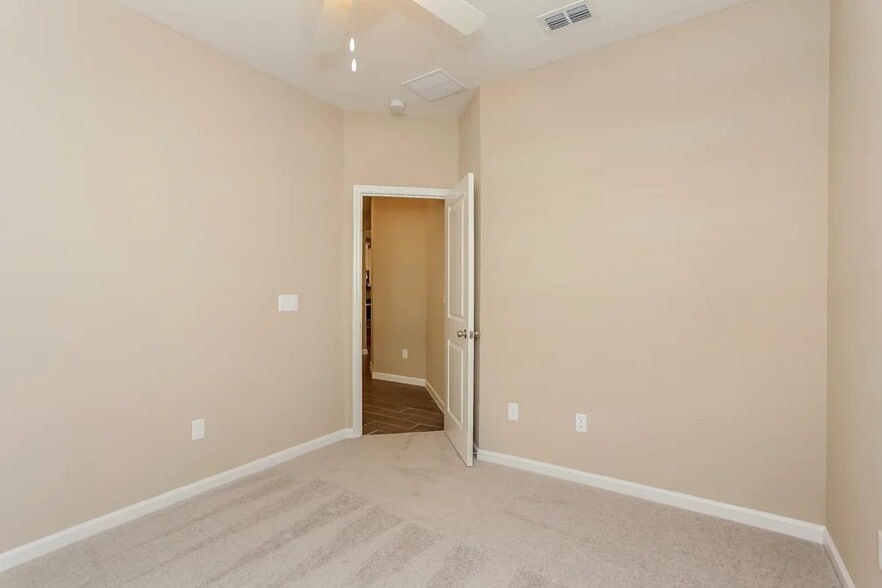 Building Photo - 2387 Carters Paddock Rd