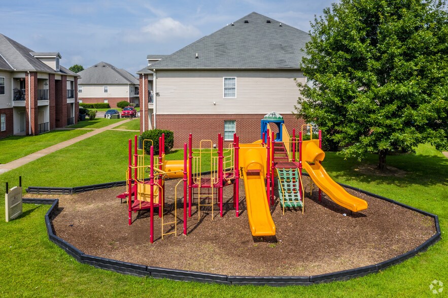 Sunrise Luxury Apartments 1150 Simonton St Covington TN 38019