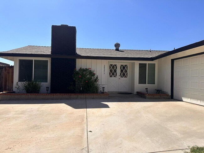 Building Photo - 28253 Robin Ave