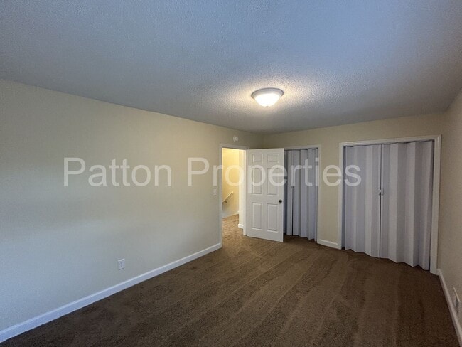 Building Photo - 7034 Fairmont Rd