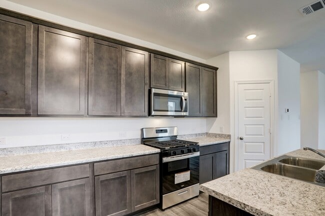 Building Photo - 16754 Rover Ln