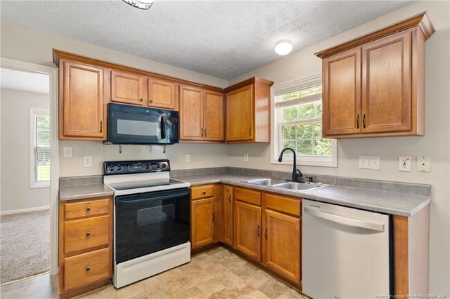 Building Photo - 1508 Quail Hollow Ct