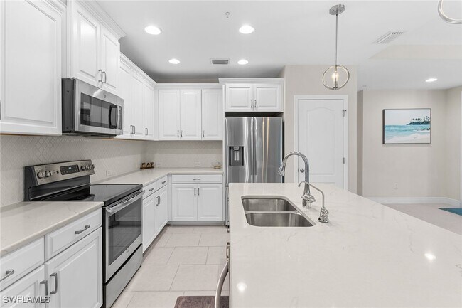 Building Photo - 2343 Sheen Ln