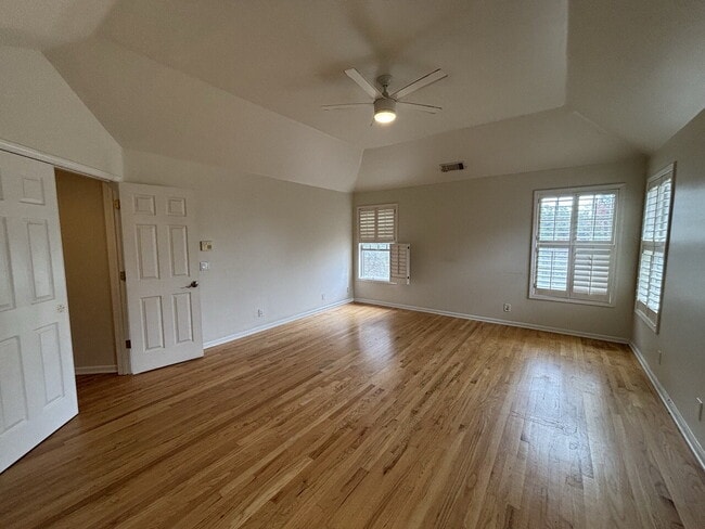 Building Photo - Amazing home in desirable Placerville neighborhood!