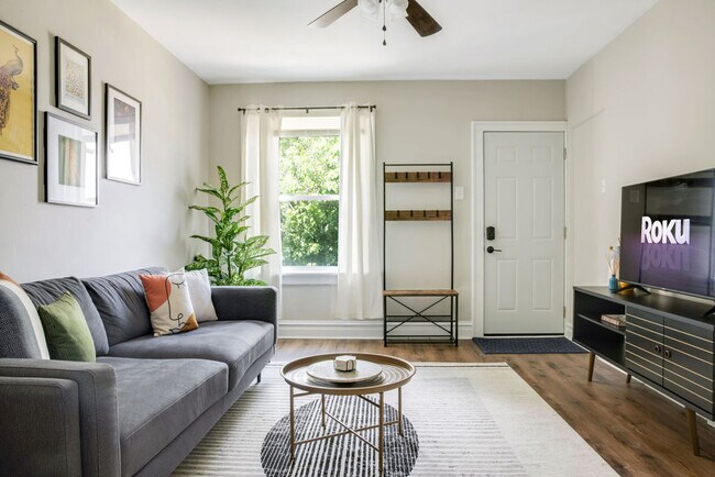 5920 Living Room - 5918 Wanda Ave