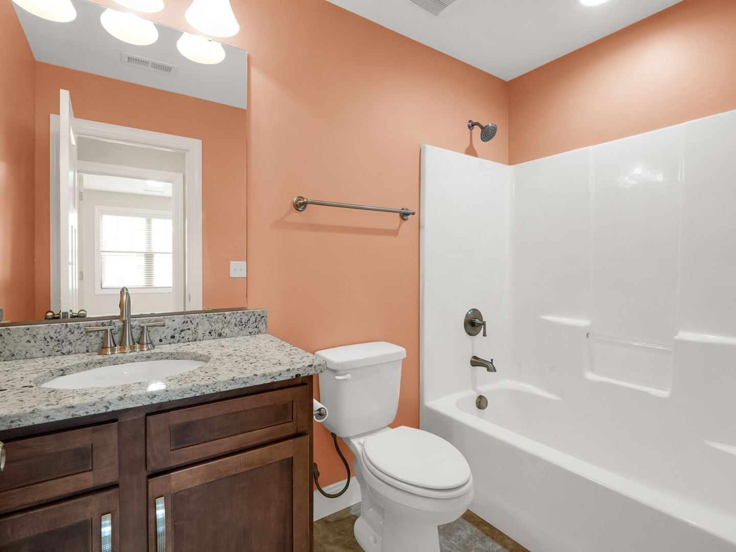 Building Photo - 19 Tudor Way