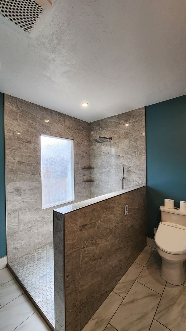 Building Photo - Adorable Duplex Near Washington Park