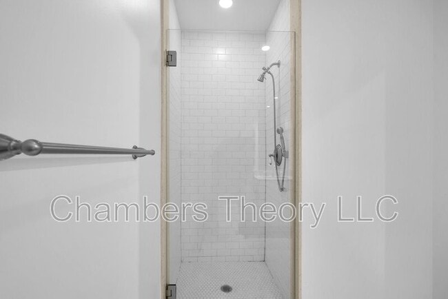 Building Photo - 1380 Quincy St NW