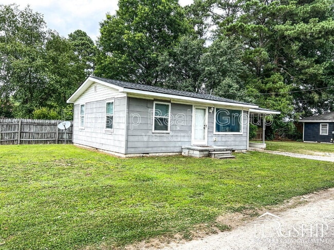 Building Photo - 122 Blaire Ln
