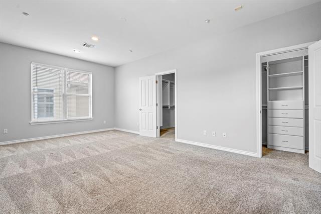 Building Photo - 4412 McKinney Ave