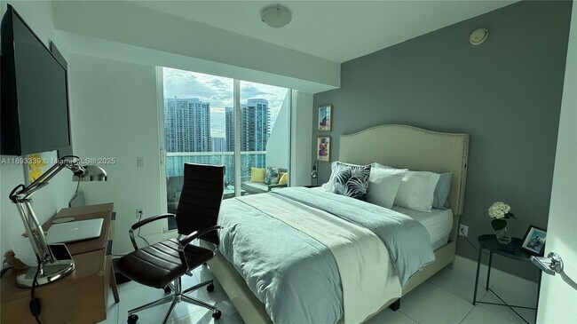 Building Photo - 41 SE 5th St