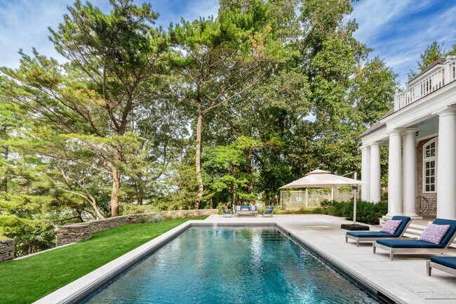 Building Photo - 66 Ram Island Dr