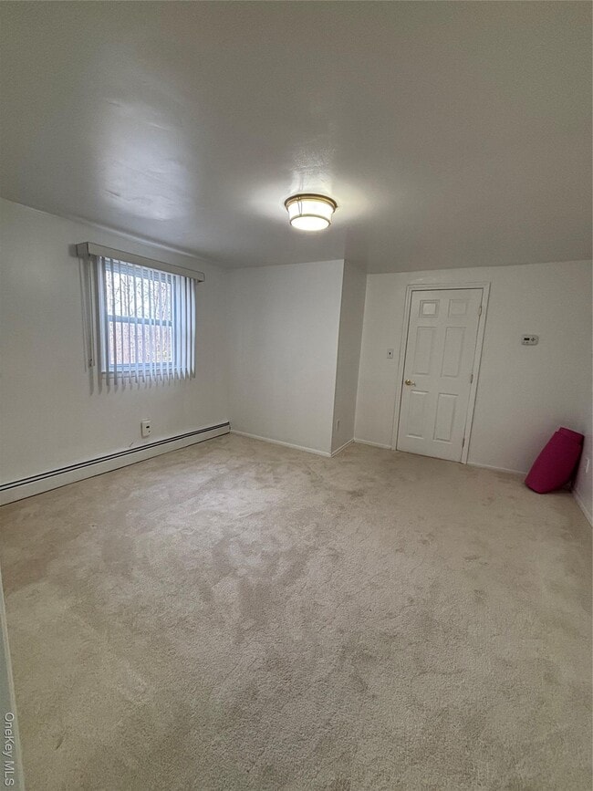 Building Photo - 2355 Vista Ct