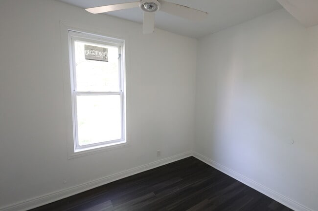 Building Photo - 3532 W Van Buren St