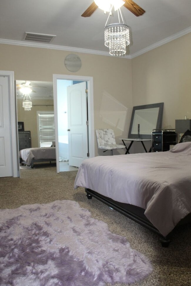 Building Photo - 134 Princess Dr