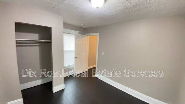 Building Photo - 1901 Tytus Ave