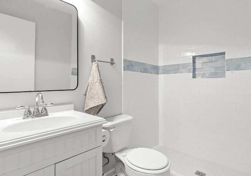 Building Photo - 1783 Folkstone Rd