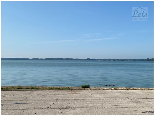 Building Photo - 113 Orchard Ave