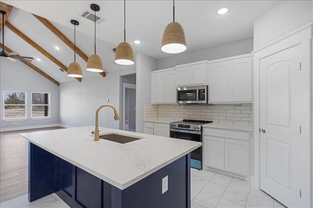 Building Photo - 2355 Co Rd 376