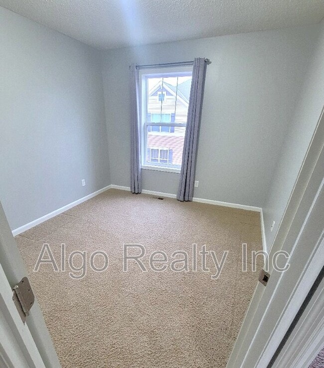 Building Photo - 8395 Norwood Ln N