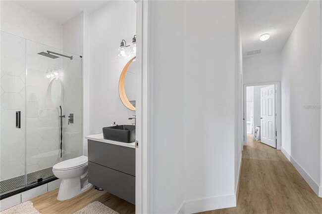 Building Photo - 6557 Crestmont Glen Ln