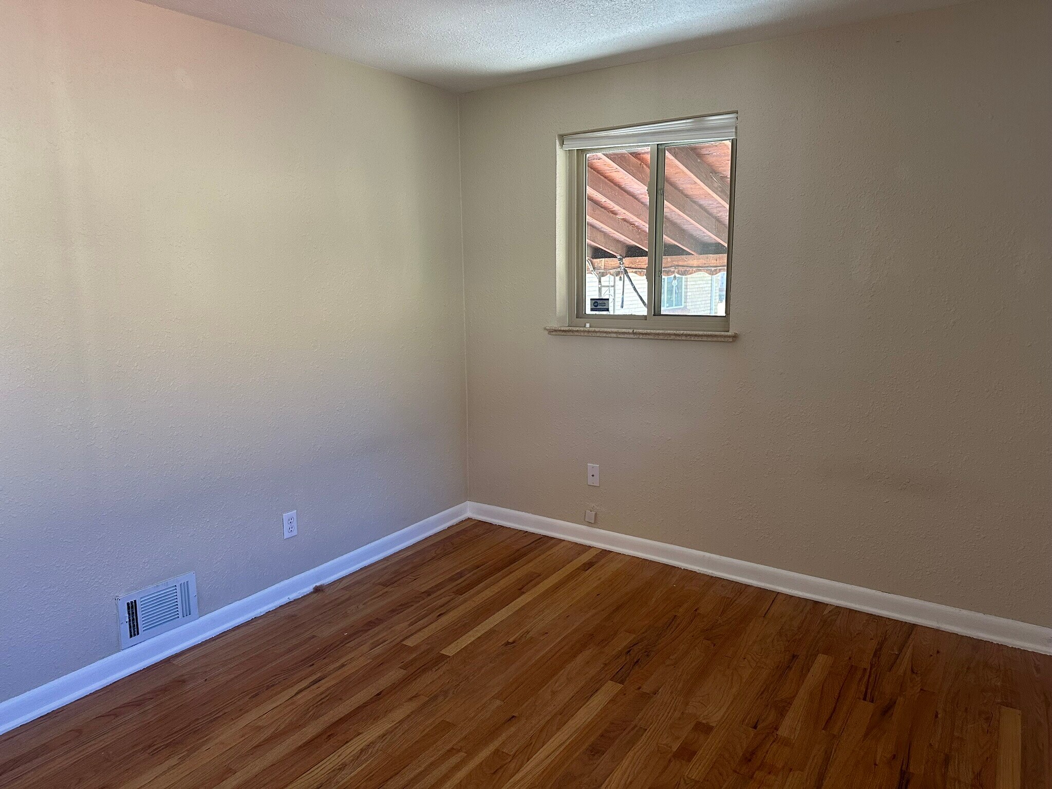 Building Photo - 1314 W Gill Pl
