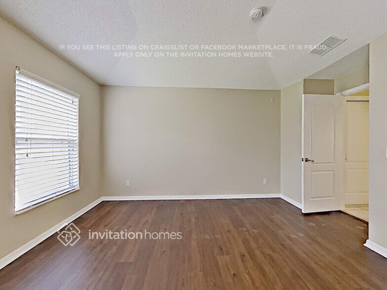 Building Photo - 731 Bridgeway Blvd