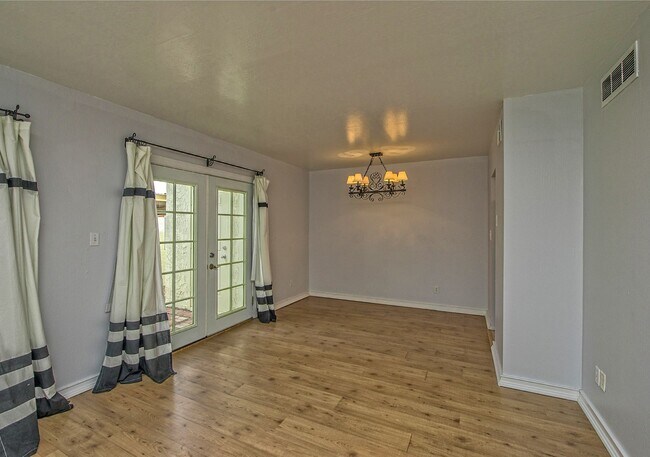 Building Photo - 8510 N Central Ave