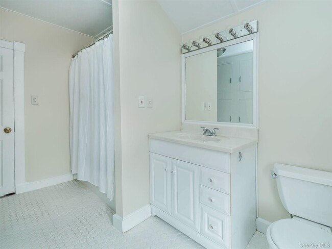 Building Photo - 339 Glen Ave