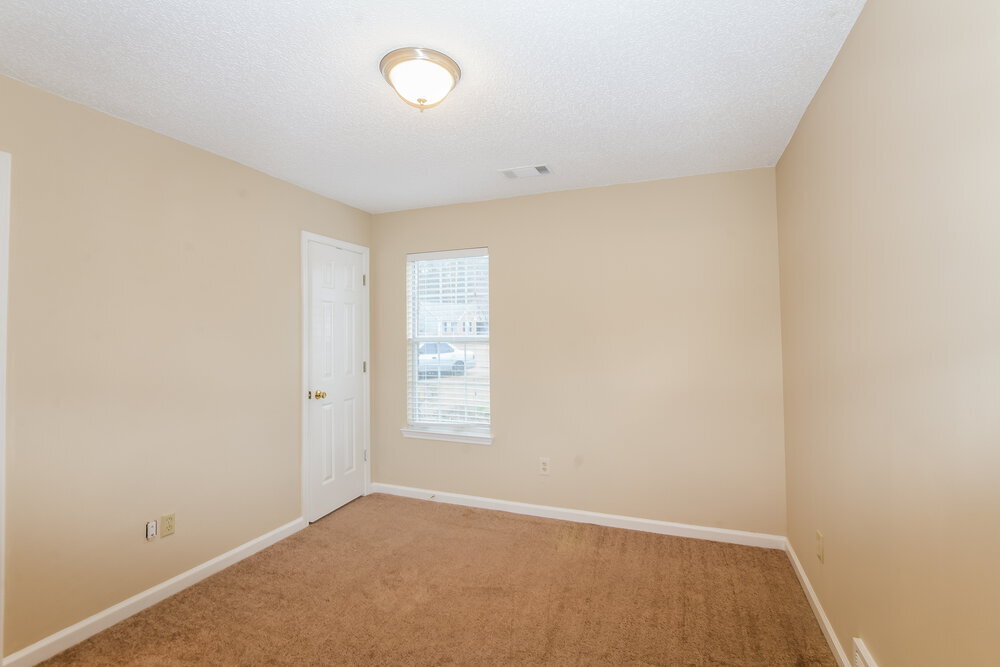 Building Photo - 6867 Brady Hill Dr