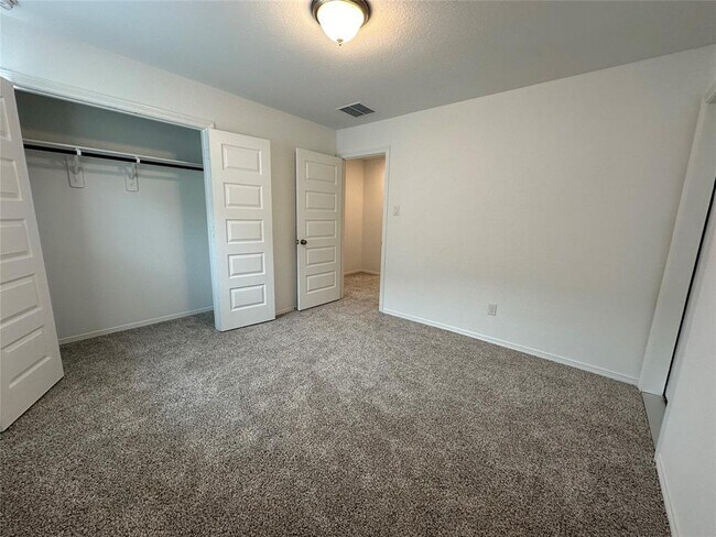 Building Photo - 25628 Microstar Wy