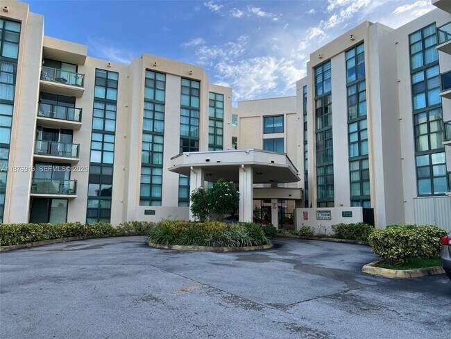 Building Photo - 2055 SW 122nd Ave