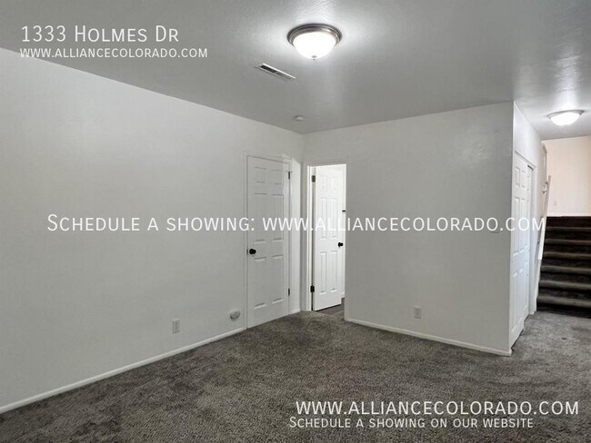 Building Photo - 1333 Holmes Dr