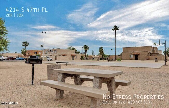 Building Photo - 4214 S 47th Pl