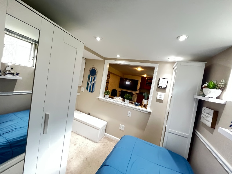 Building Photo - 363 Ridgeland Ave