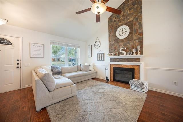 Building Photo - 3824 Huckleberry Dr